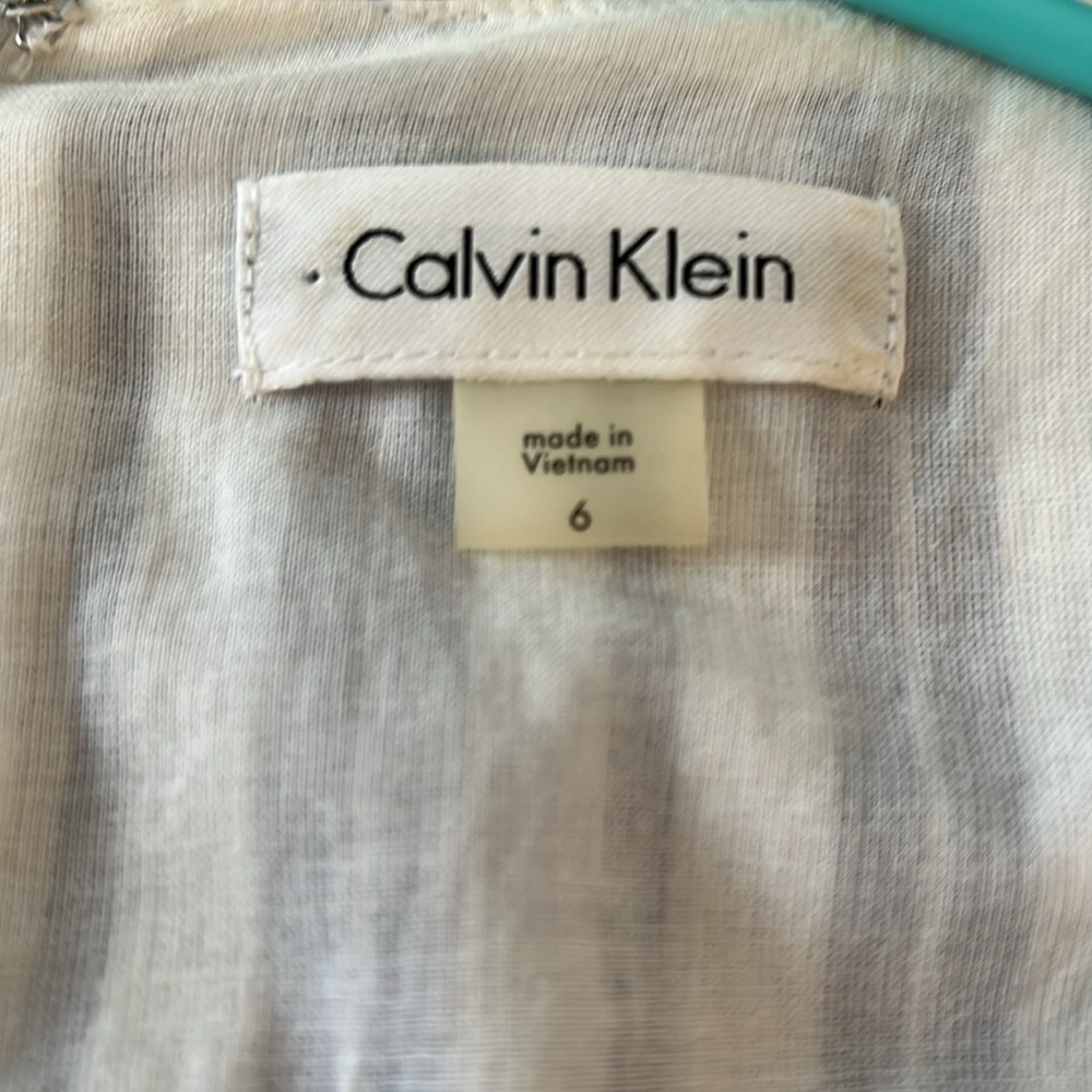 Calvin Klein size 6. Blue/white. Fully lined. - Picture 2 of 2